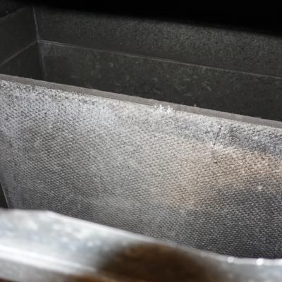 Brandschutzklappe mit Klappenblatt aus Asbestzement, Carbotech